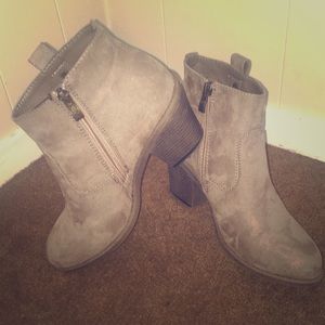 Chelsea Moreland Suede Ankle Boots